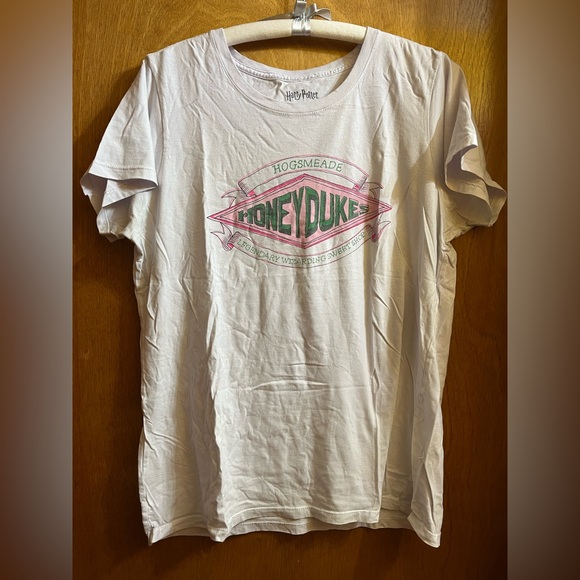 Warner Bros. Harry Potter Beige T-Shirt - Picture 1 of 3